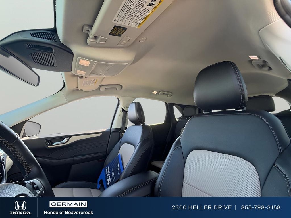2022 Ford Escape Titanium