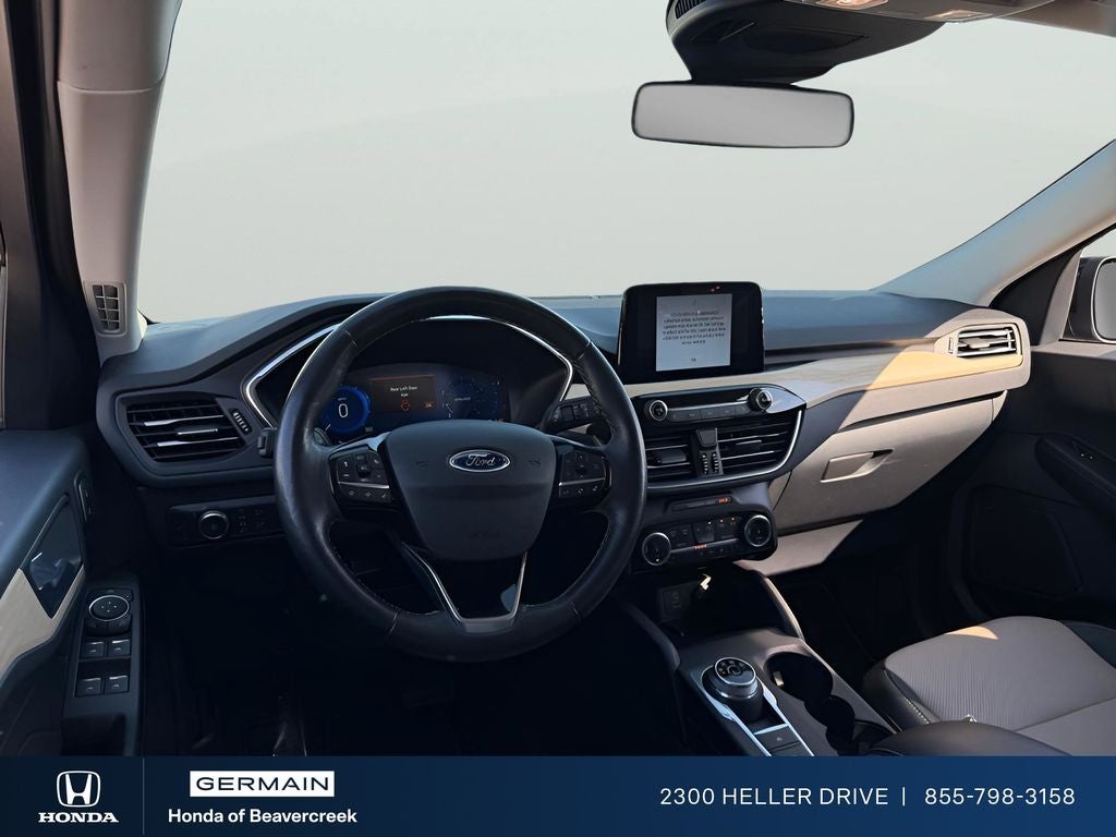 2022 Ford Escape Titanium