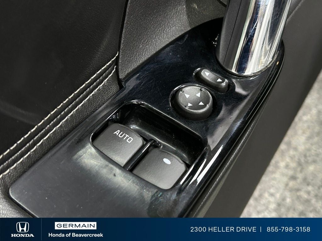 2009 Saturn Sky Base