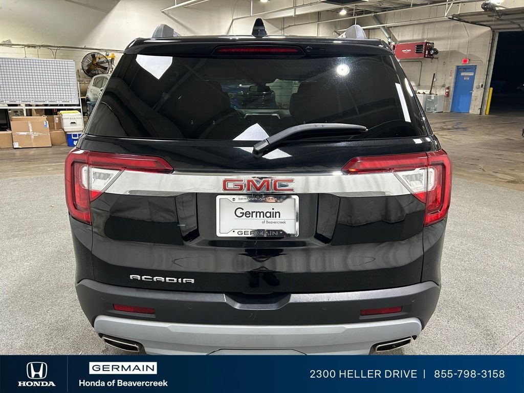 2023 GMC Acadia SLT