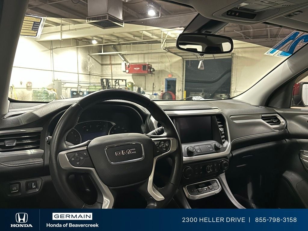 2021 GMC Acadia SLT