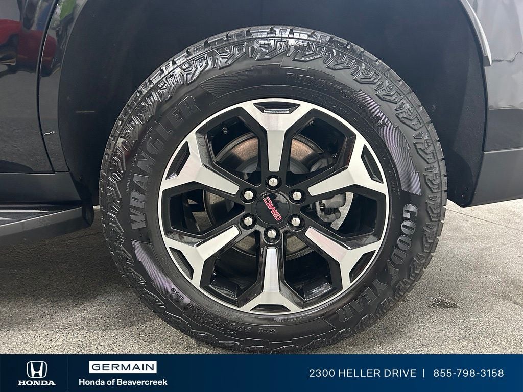 2025 GMC Yukon AT4