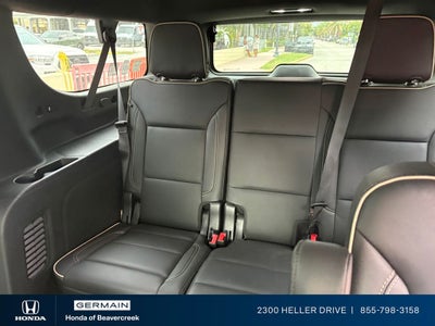 2022 GMC Yukon XL SLT