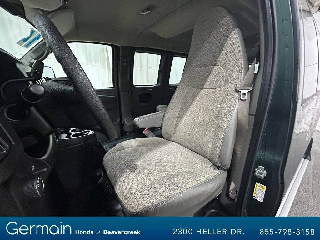 2014 Chevrolet Express 3500 LS Passenger
