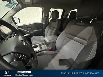 2023 Nissan Frontier SV