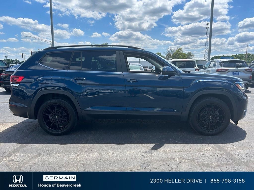 2022 Volkswagen Atlas 3.6L V6 SE w/Technology
