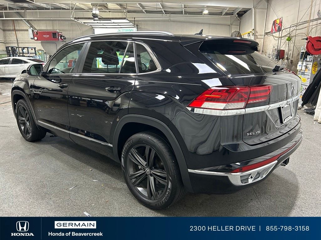 2022 Volkswagen Atlas Cross Sport 3.6L V6 SEL R-Line