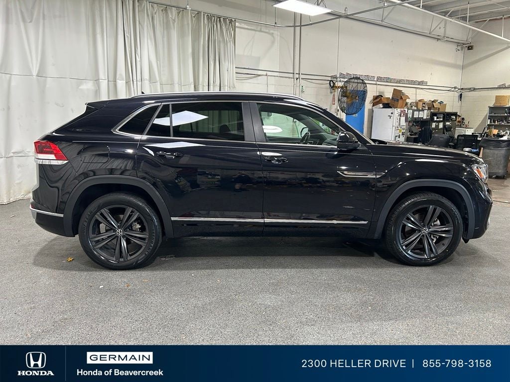 2022 Volkswagen Atlas Cross Sport 3.6L V6 SEL R-Line