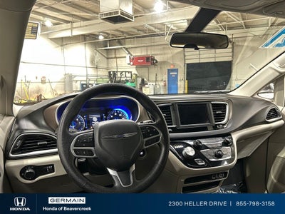 2021 Chrysler Voyager L
