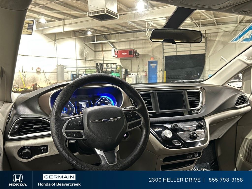 2021 Chrysler Voyager L