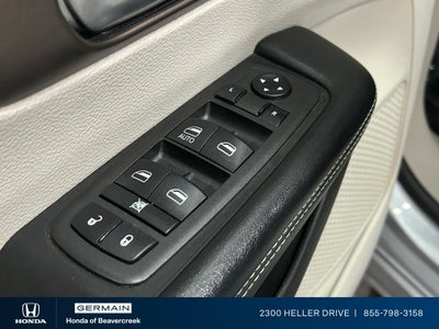 2021 Chrysler Voyager L