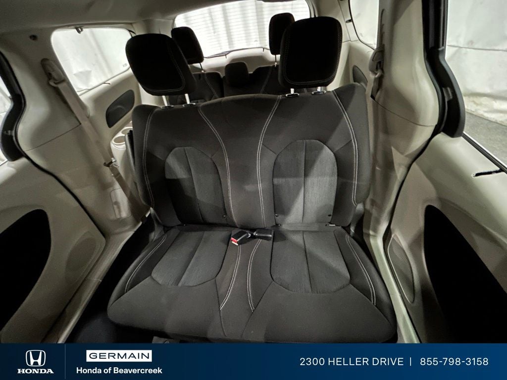 2021 Chrysler Voyager L