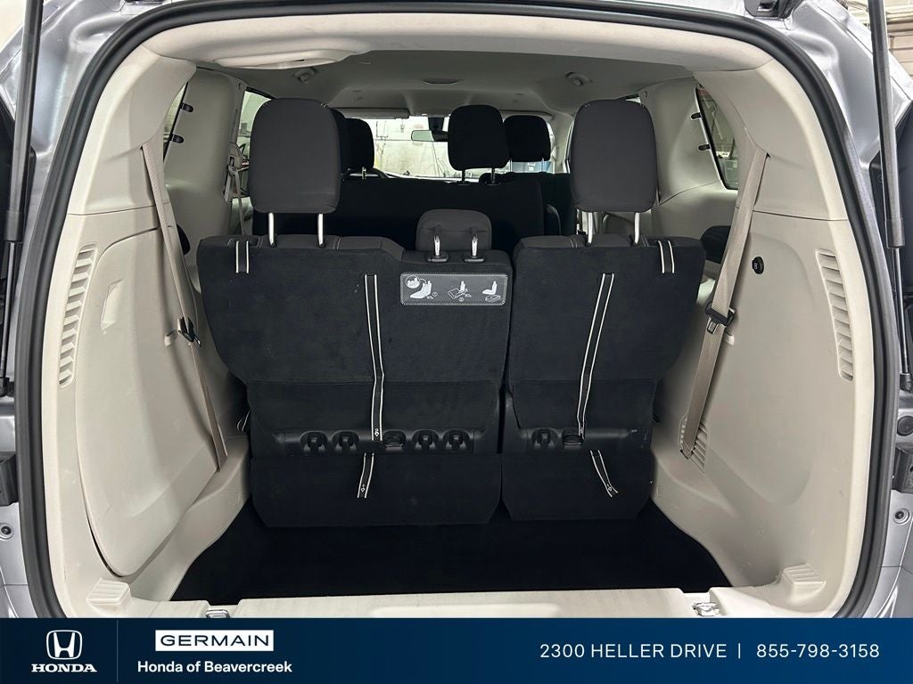 2021 Chrysler Voyager L