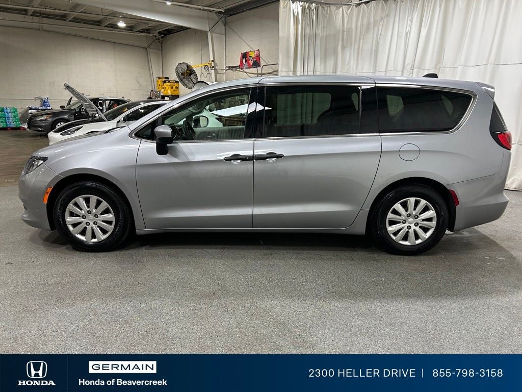 2021 Chrysler Voyager L