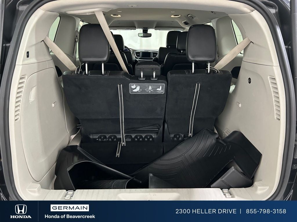 2021 Chrysler Voyager LXI