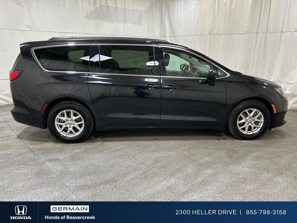 2021 Chrysler Voyager LXI