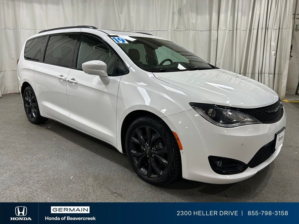 2019 Chrysler Pacifica Touring L Plus