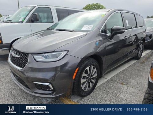 2023 Chrysler Pacifica Hybrid Touring L