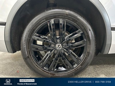 2022 Volkswagen Tiguan 2.0T SE R-Line Black