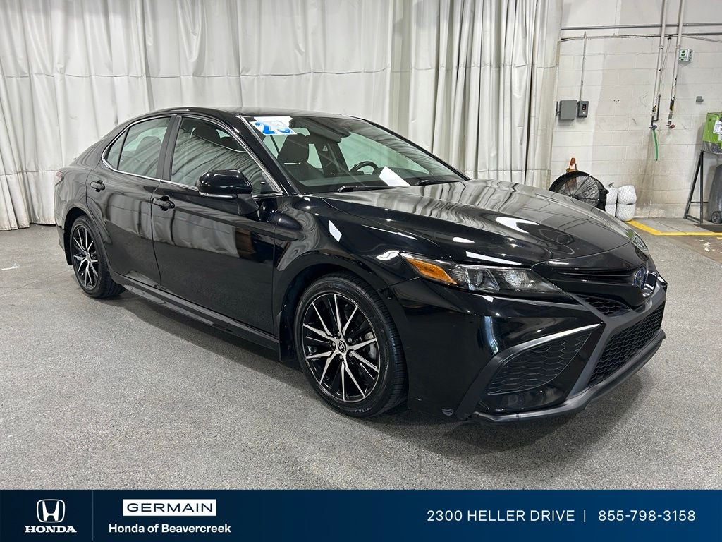 2023 Toyota Camry Hybrid SE