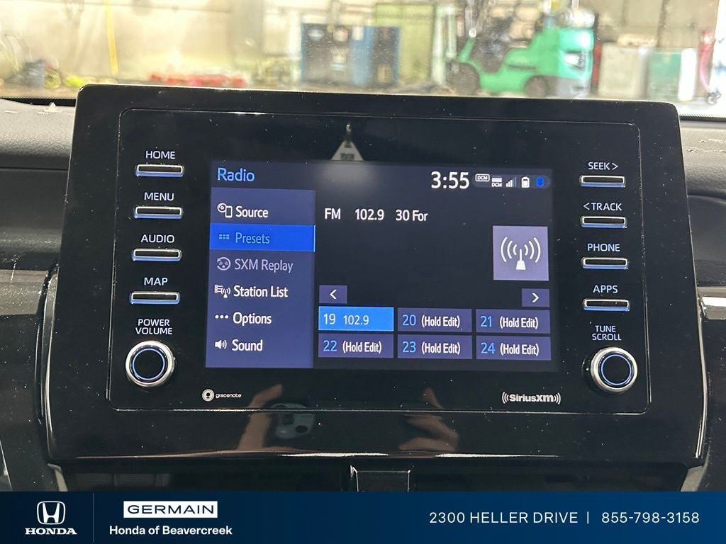 2023 Toyota Camry Hybrid SE