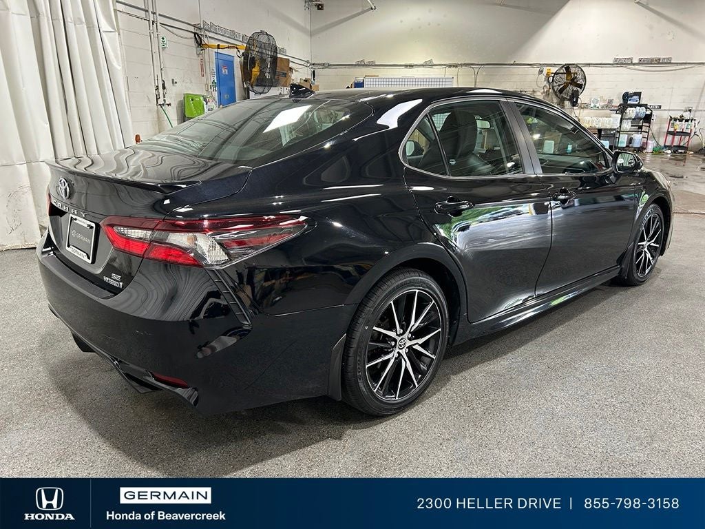 2023 Toyota Camry Hybrid SE