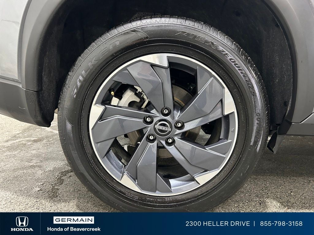 2025 Nissan Rogue SV
