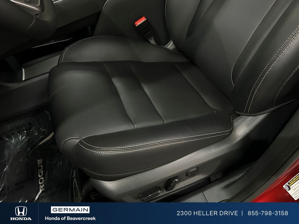 2025 Nissan Rogue SL