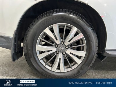 2017 Nissan Pathfinder SL