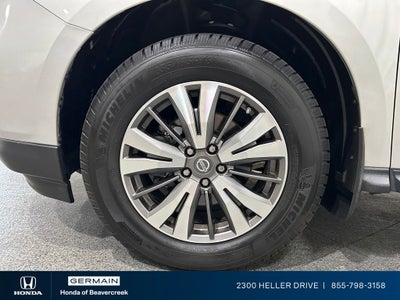 2017 Nissan Pathfinder SL