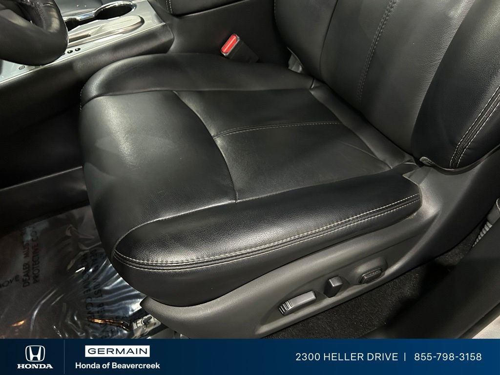 2017 Nissan Pathfinder SL