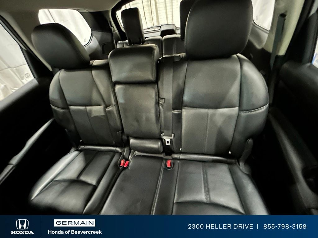 2017 Nissan Pathfinder SL