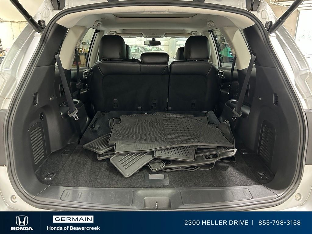 2017 Nissan Pathfinder SL