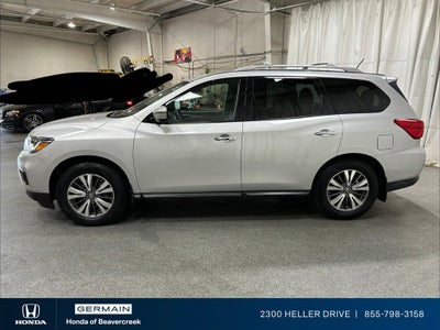 2017 Nissan Pathfinder SL