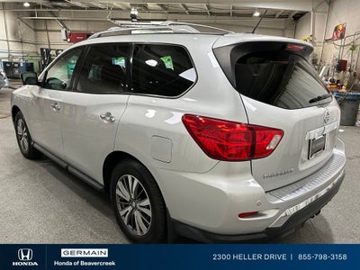 2017 Nissan Pathfinder SL