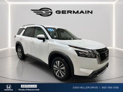 2025 Nissan Pathfinder SL