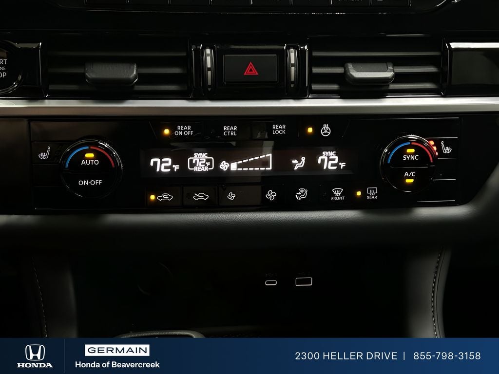 2025 Nissan Pathfinder SL