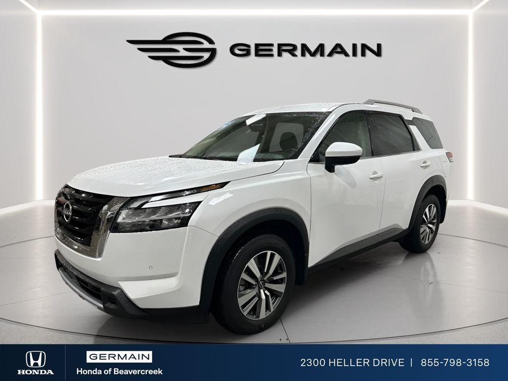 2025 Nissan Pathfinder SL