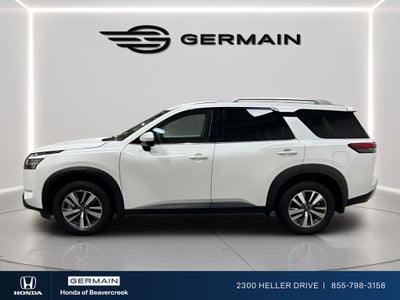2025 Nissan Pathfinder SL