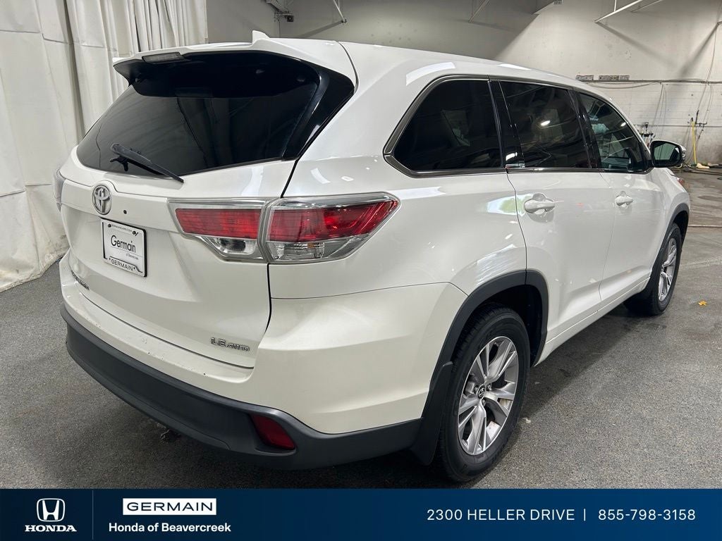 2016 Toyota Highlander LE Plus V6