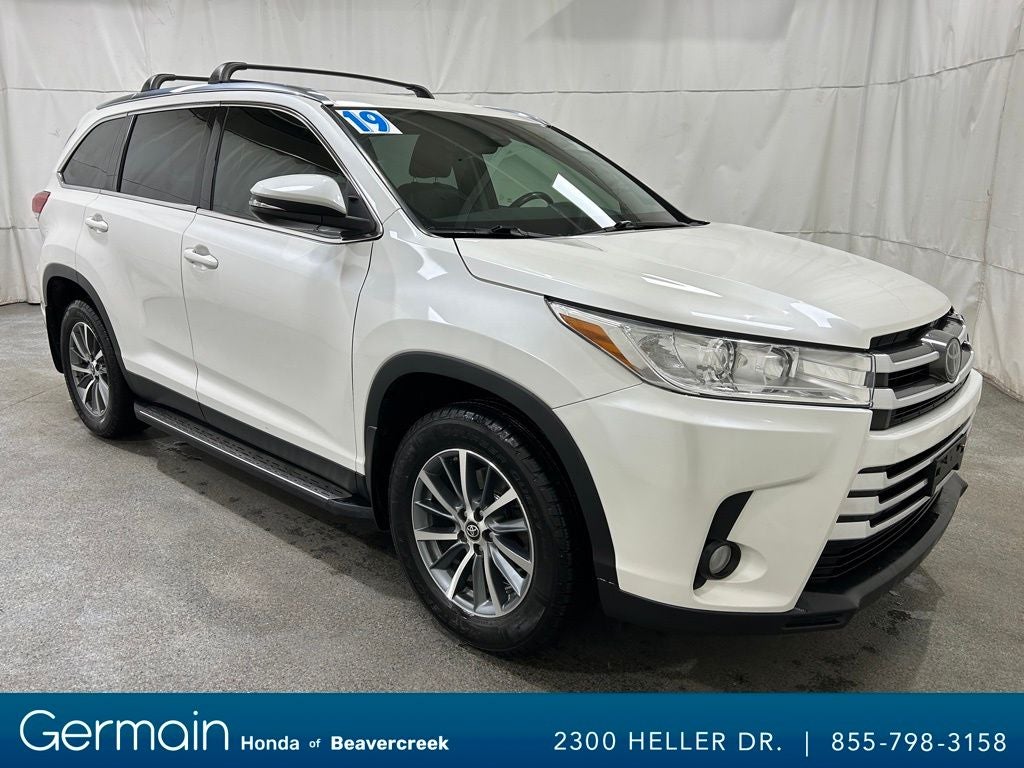 2019 Toyota Highlander SE