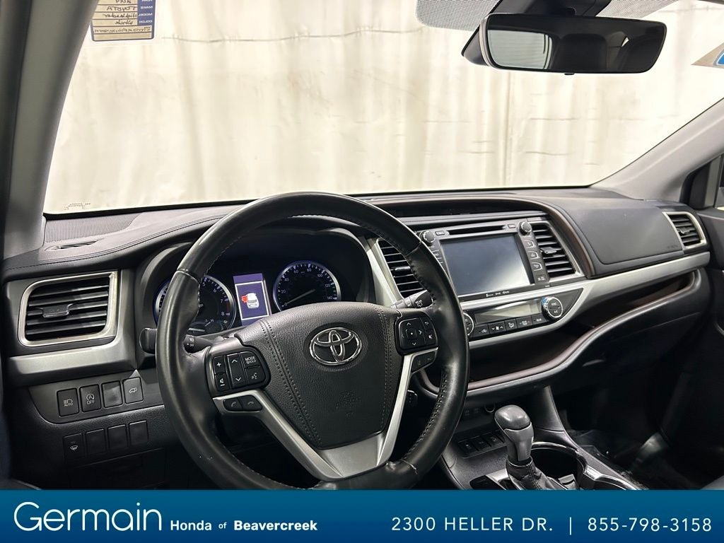 2019 Toyota Highlander SE