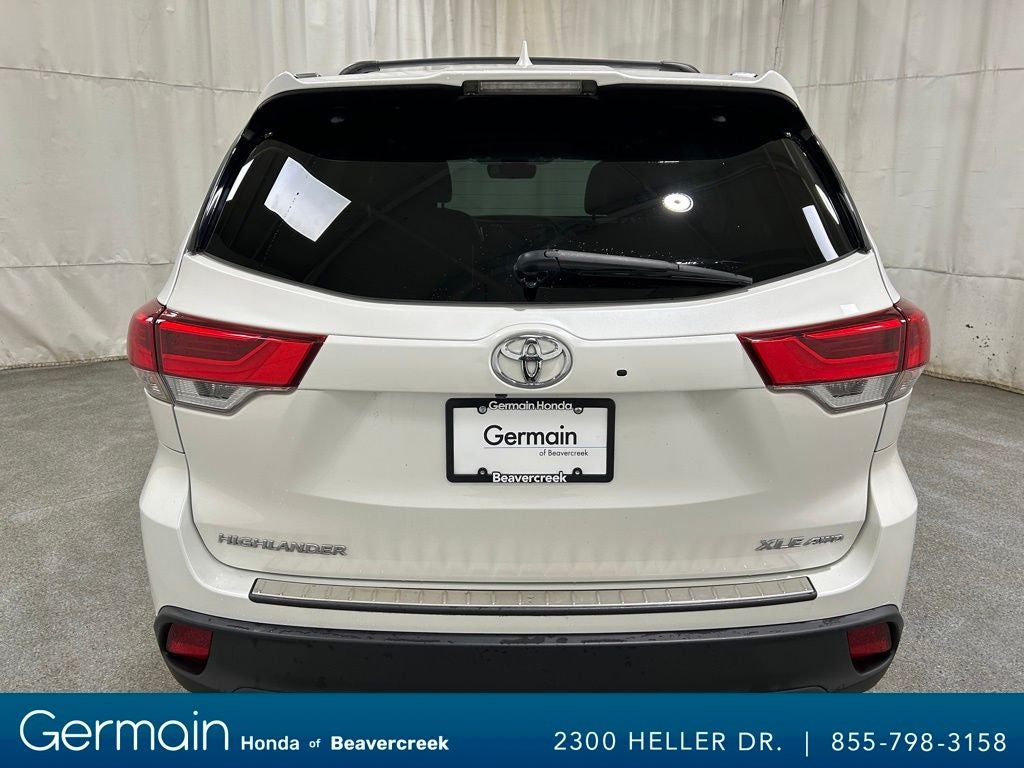 2019 Toyota Highlander SE
