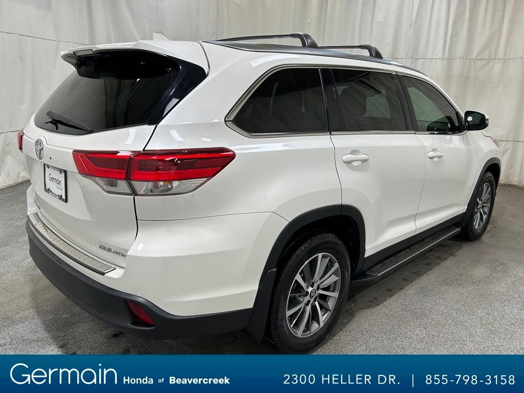 2019 Toyota Highlander SE