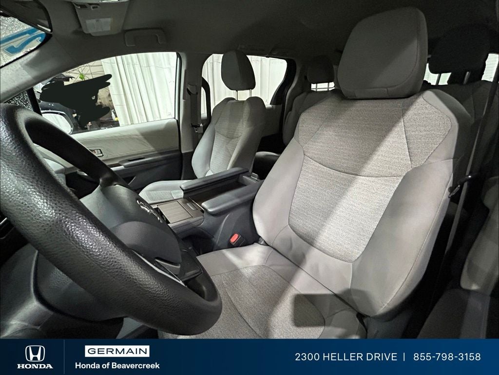 2021 Toyota Sienna LE 8 Passenger