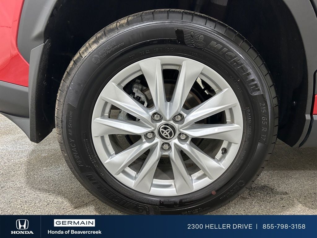 2024 Toyota Corolla Cross LE