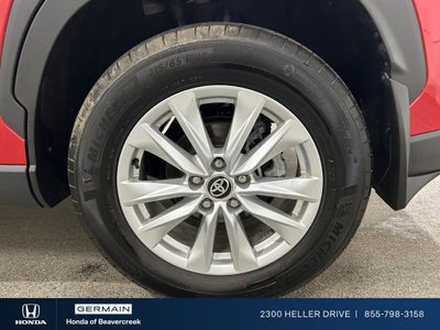 2024 Toyota Corolla Cross LE