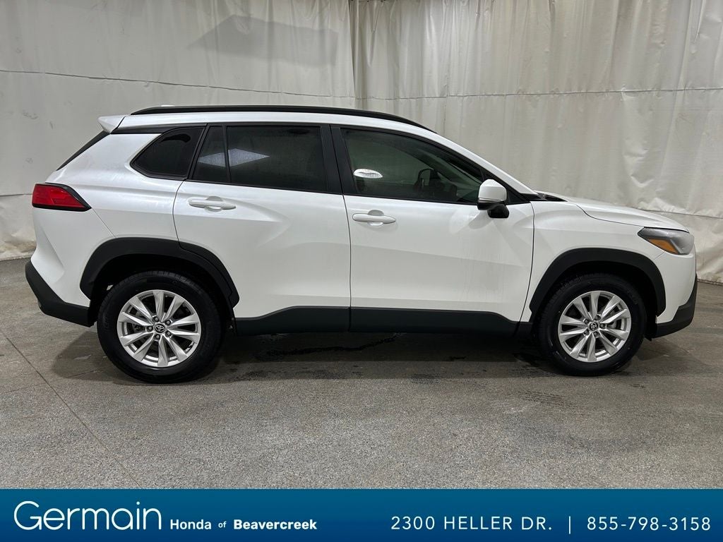 2023 Toyota Corolla Cross LE