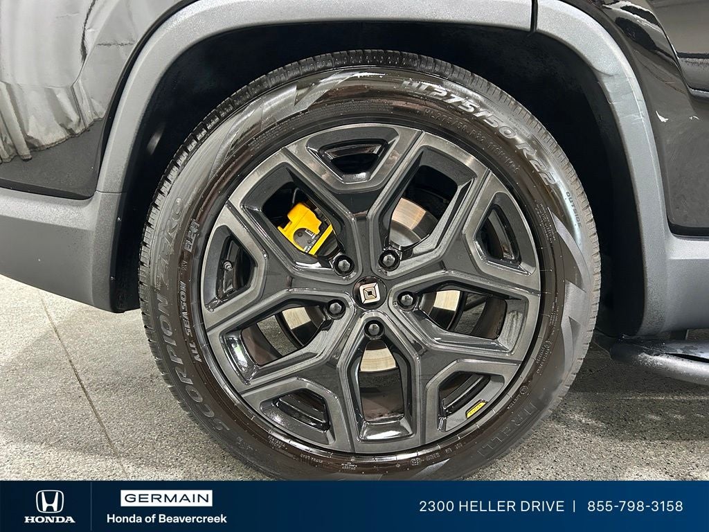 2023 Rivian R1S Adventure