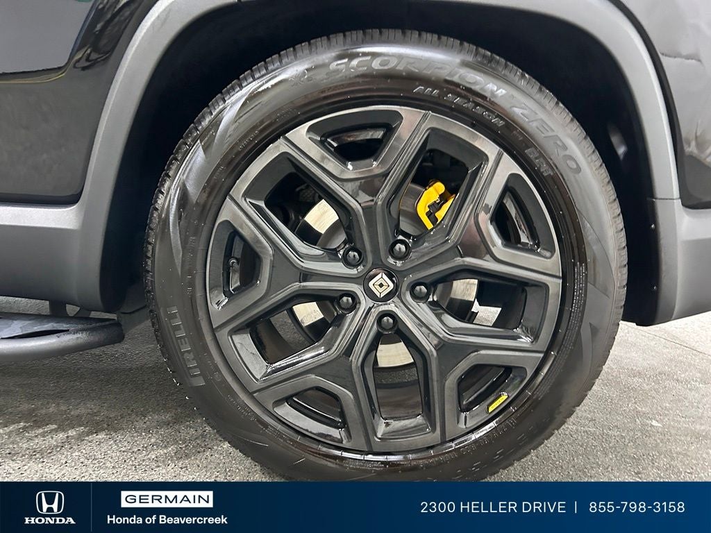 2023 Rivian R1S Adventure